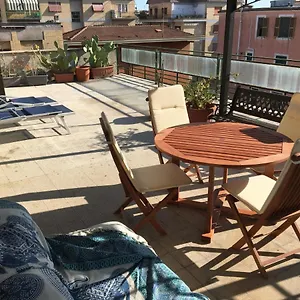 Attico Con Grande Terrazzo Appartamento
